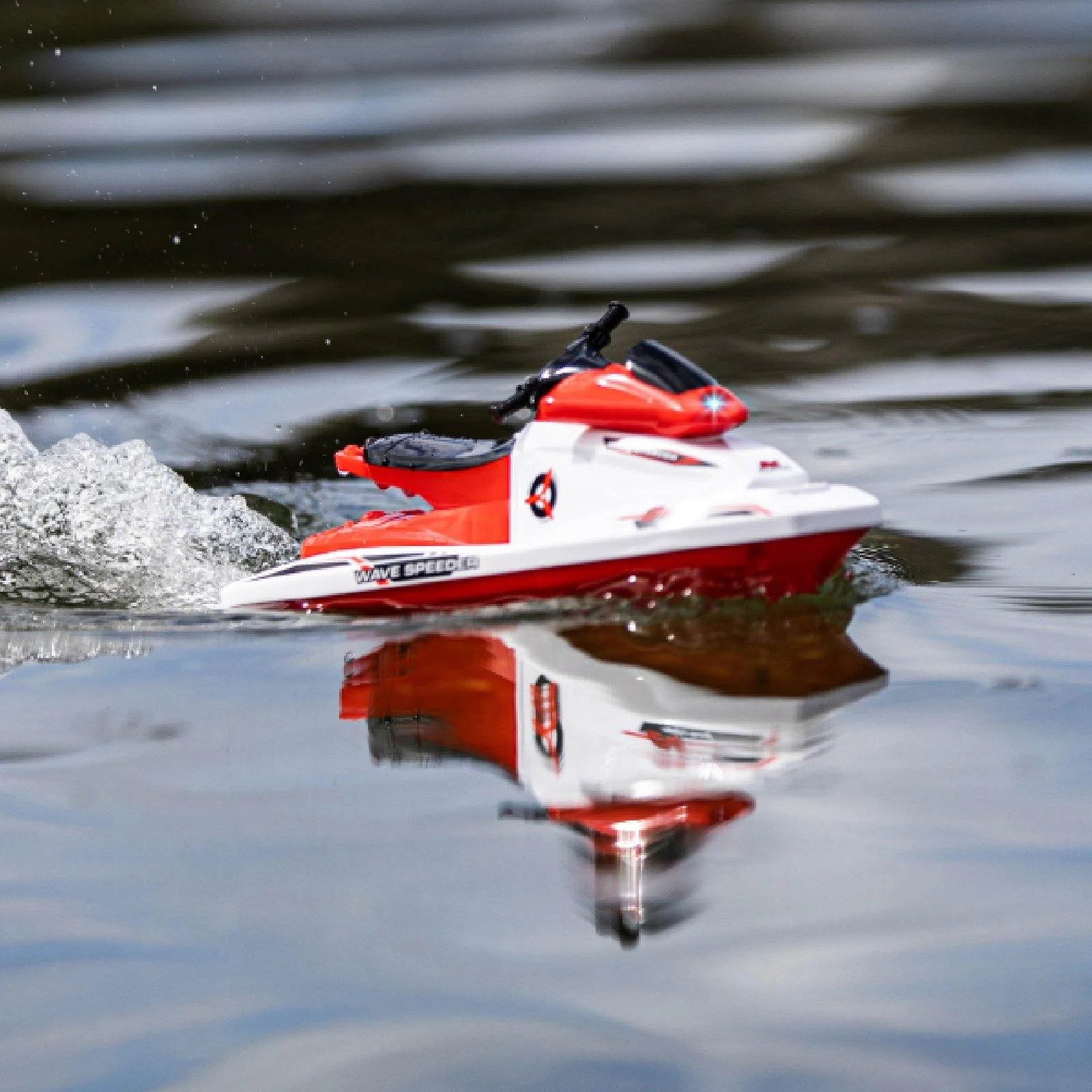 Wave Speeder RC Motor Boat - Image 4